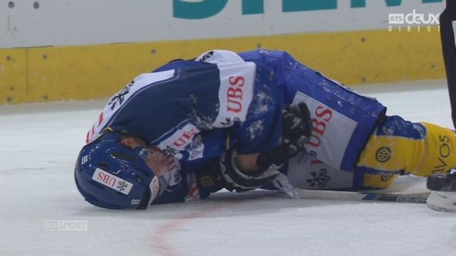 Team Canada - HC Davos (1-2): Gregory Sciaroni se blaisse et doit sortir de la patinoire.