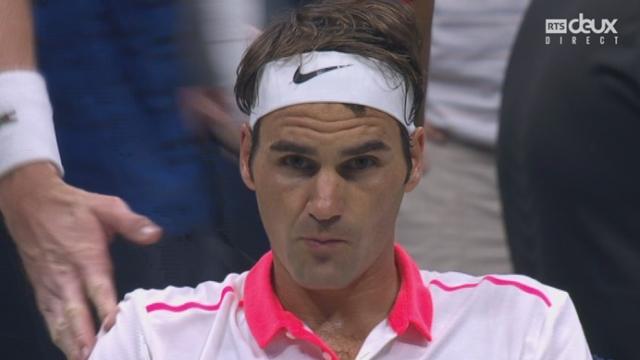 1-8, Roger Federer (SUI) - John Isner (USA) (7-6, 7-6): le Suisse mène 2 sets à zéro en s'adjugeant la seconde manche 8-6 au tie break