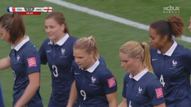 Groupe F, France - Angleterre (1-0): ouverture du score pour les Françaises par Le Sommer d'une superbe frappe de 25 mètres