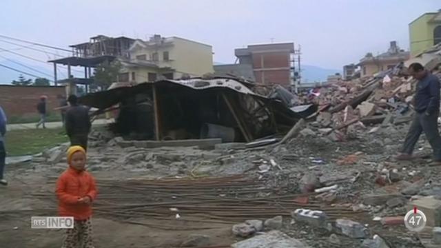Une violente réplique de 6,7 a secoué le Népal en ruines