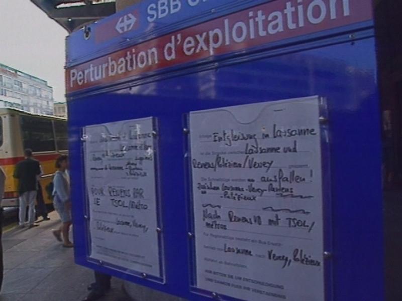 Panneau de perturbation d'exploitation à la gare de Lausanne en 1994. [RTS]