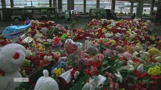 Hommage aux victimes russes du crash du Sinaï a Saint-Pétersbourg