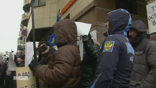 Manifestation devant l'ambassade turque à Moscou