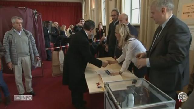 En France, le FN est le premier parti du pays en score national