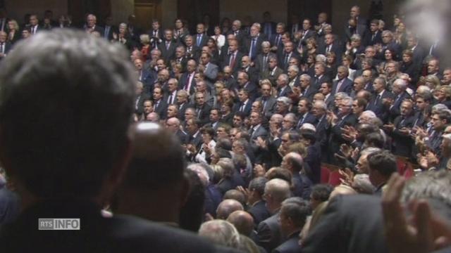 La standing ovation du Congrès à François Hollande