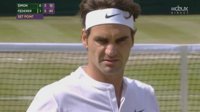 Simon - Federer (3-6, 5-7): après avoir été interrompu par la pluie, Federer termine la 2e manche par un jeu blanc
