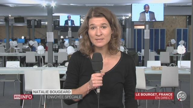 COP21 - Accord final repoussé: les explications de Natalie Bougeard, au Bourget (France)