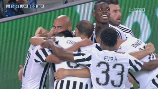 (2) D. Juventus – FC Séville (2-0). 87e: Zaza donne la victoire à la Juve