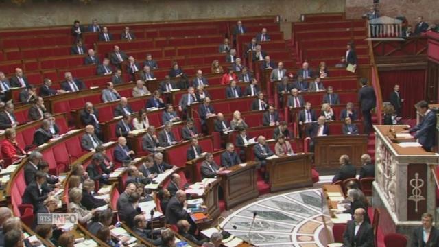 Valls évoque une structure pour jeunes radicalisés