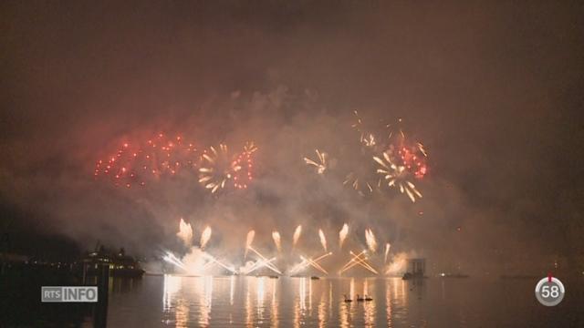 GE: des centaines de personnes se sont massées autour de la rade pour admirer les feux d’artifice