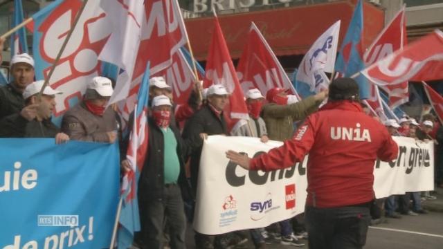 Enseignants et maçons font grève ensemble à Genève