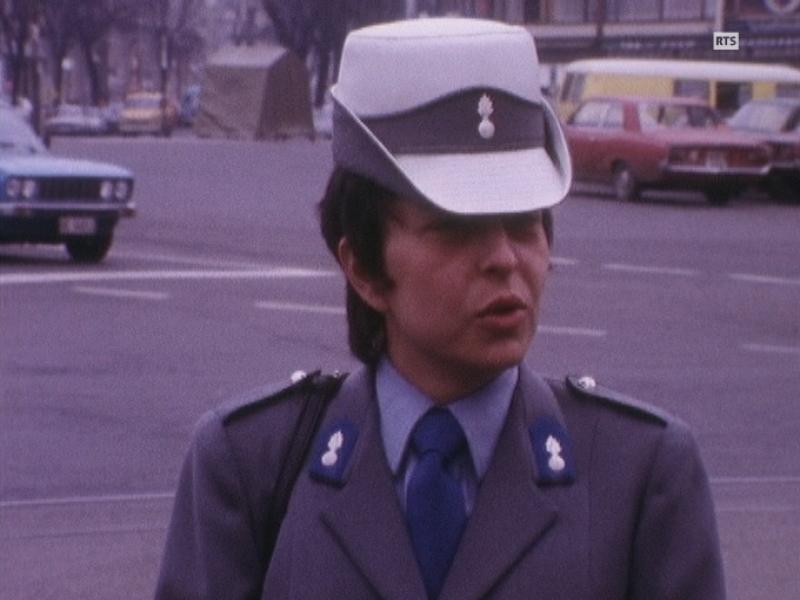 Agente de police à Genève en 1976. [RTS]