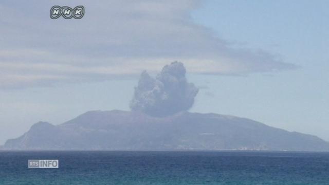 Un volcan japonais est entré en éruption