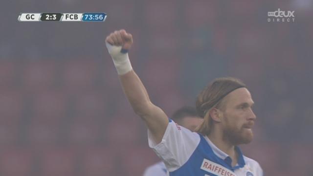 Grasshoper - FC Bâle (2-3): Michael Lang réduit le score pour les Zurichois dans cette fin de match complètement folle