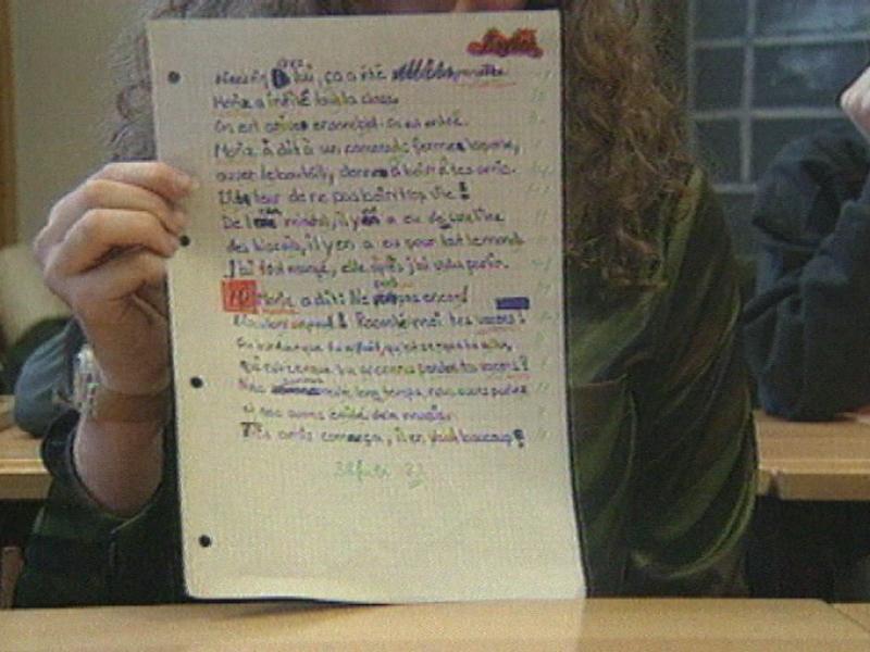 Une dictée en français pour une écolière suisse alémanique, 38 fautes. [RTS]