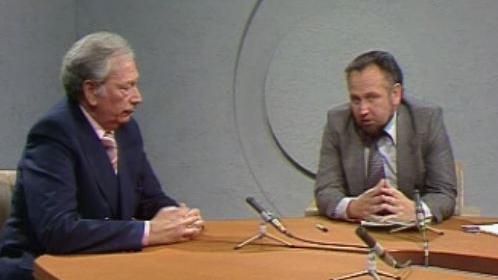 Un duo d'experts du football Jean-Jacques Tillmann et Max Marquis en 1977. [RTS]