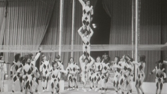L'école de cirque des Muchachos à Genève en 1971. [RTS]