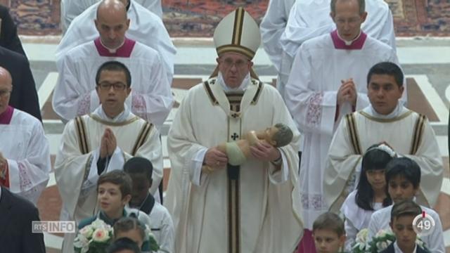 Le Pape a célébré la traditionnelle messe de minuit à la basilique Saint-Pierre