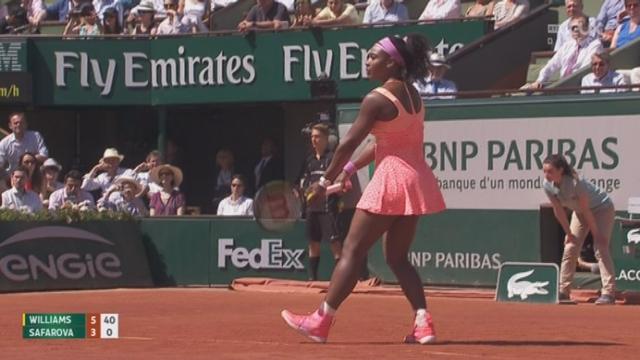 Finale dames, Serena Williams (USA) - Lucie Safarova (CZE) (6-3): l'Américaine remporte ce premier sans difficulté