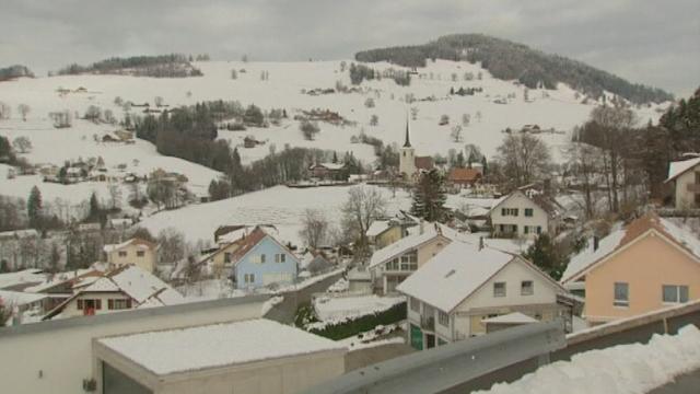 Le village fribourgeois de La Roche comptait sept musulmans en 2009. [RTS]