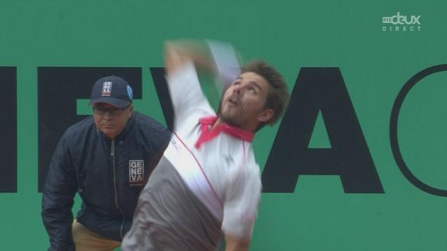 1-4, Stanislas Wawrinka - Federico Delbonis (3-2): Wawrinka effectue un très bon jeu blanc