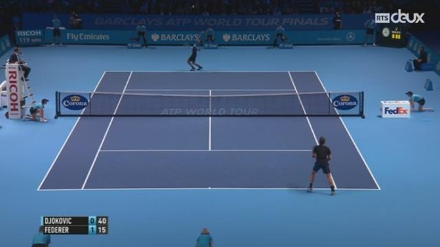 Tennis- Masters de Londres: Roger Federer déjoue les pronostics contre le numéro un mondial Novak Djokovic (7-5, 6-2)
