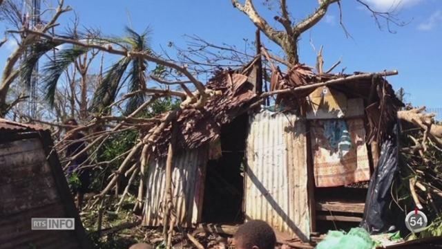 Les images aériennes témoignent de l'ampleur des destructions après le passage du cyclone Pam au Vanuatu