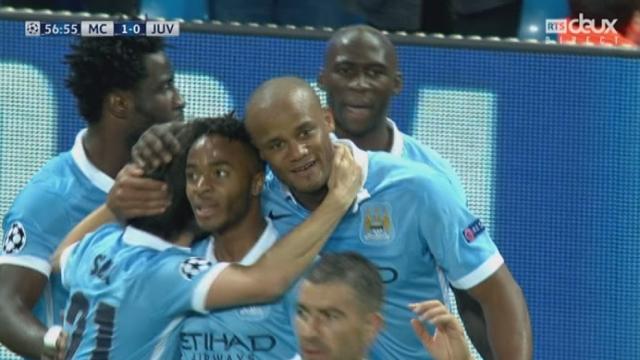 Manchester City - Juventus Turin (1-0). 57e minute: Kompany saute plus haut que Chiellini (faute?) et ManCity ouvre le score