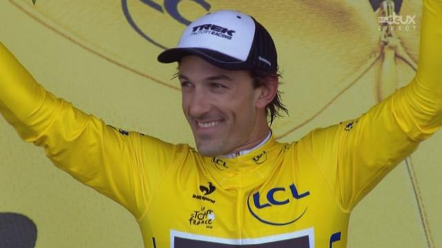 2e étape (Utrecht-PB-Zélande-PB): remise du maillot jaune à Fabian Cancellara. Son 29e jour en jaune dans un Tour de France!