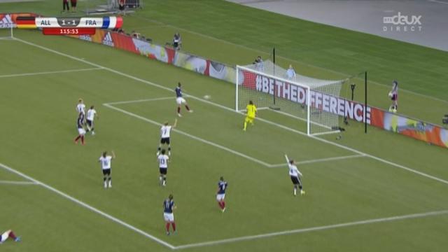 1-4, Allemagne - France (1-1): énorme manqué de Gaetane Thiney! Seul à 6 mètres des goals, la Français ne réussit pas à cadrer