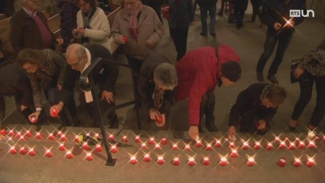 GE - Attentats de Paris: l’atmosphère est au recueillement à la cathédrale Saint-Pierre