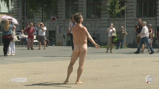 BE: le Festival «Body and Freedom», un Festival de la nudité a eu lieu dans les rues de Bienne