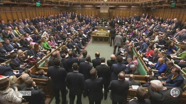 Royaume-Uni: le Parlement britannique débat de l'intervention en Syrie