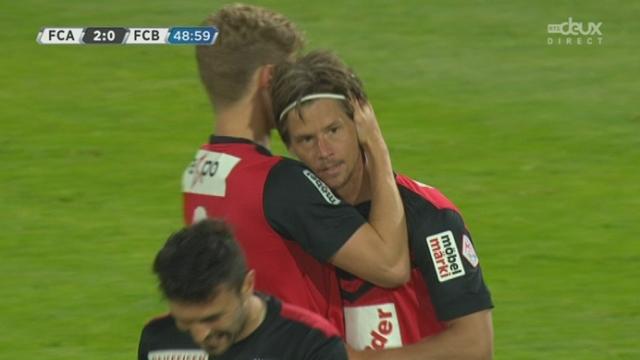 FC Aarau - FC Bâle (2-0): Djuric se décale seul sur le côté et surprend le gardien avec une belle frappe enroulée