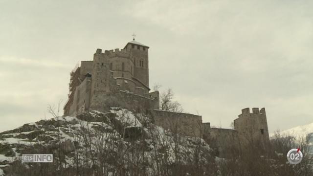 Minimag: deux églises veillent sur Sion