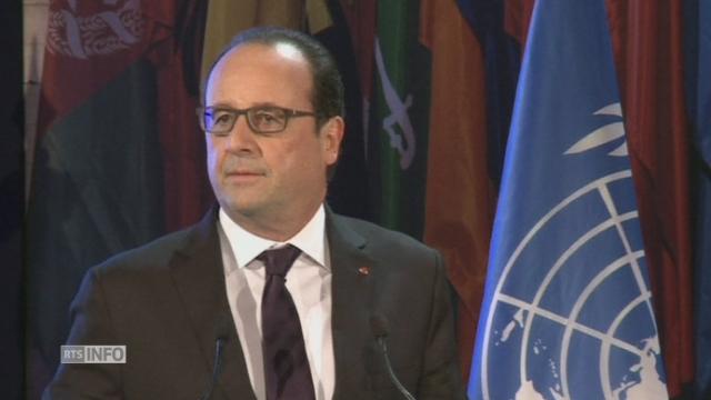 François Hollande: "A la barbarie des terroristes, nous devons opposer l'humanité de la culture."