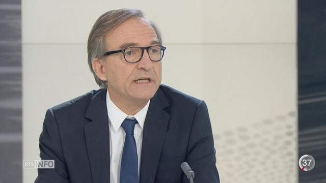 Attentats de Paris - Des mesures décisive pour la réélection de François Hollande: les commentaires de Jean-Philippe Schaller