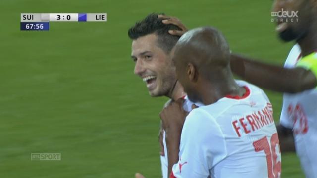 Suisse - Liechtenstein (3-0): Dzemaili s'essaie au coup franc et trouve à son tour la lucarne