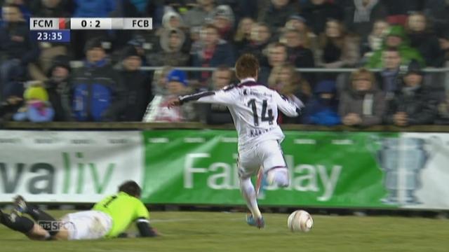 Münsigen - Bâle (0-2): Yoichiro Kakitani double la mise pour les Bâlois en remportant son face à face contre le gardien