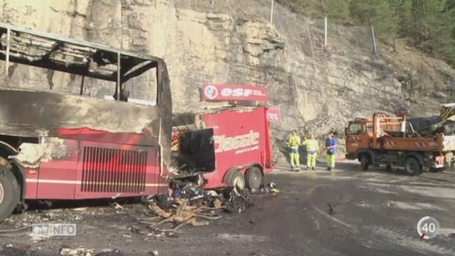 France: 43 personnes sont mortes dans un accident entre un car et un camion en Gironde