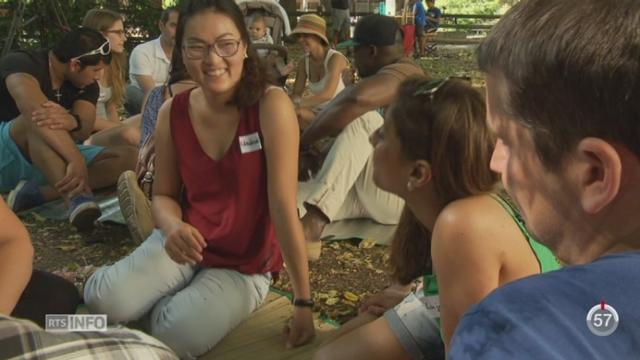 GE: des cours de français sont donnés à des étrangers dans les jardins