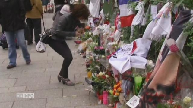 Hommage des Parisiens aux victimes des attentats