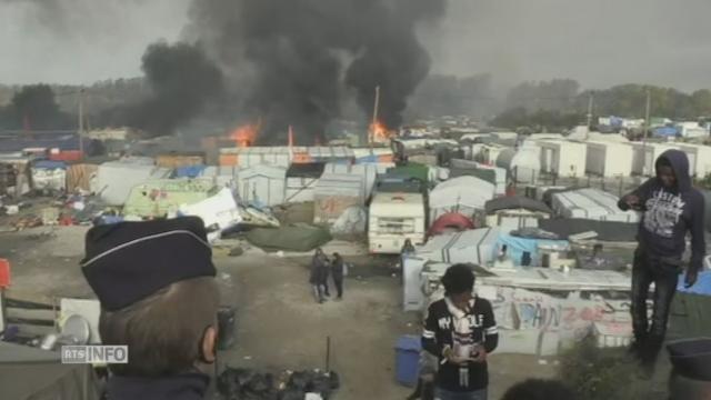 Nouveaux incendies dans la "jungle" de Calais