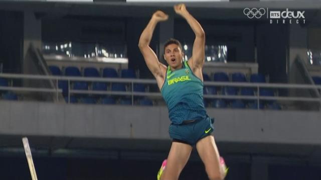 Athlétisme, Finale perche messieurs. Le Brésilien Thiago Braz Da Silva enchante le stade en franchissant 5,93m, alors que l’Américain Sam Hendricks échoue de justesse