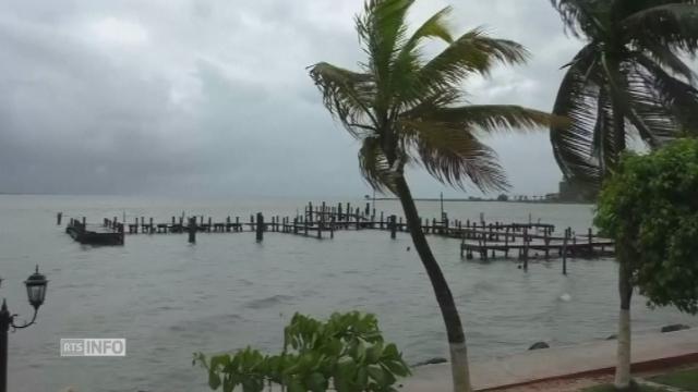 Le Belize se prépare à l'arrivée de l'ouragan Earl