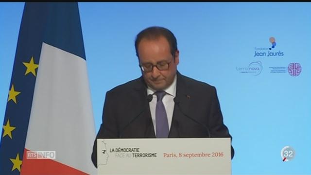 François Hollande entretient le flou sur sa possible candidature aux présidentielles