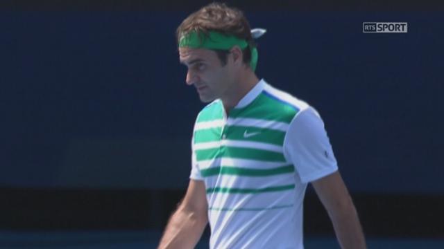 2e tour, Roger Federer (SUI) - Alexandr Dolgopolov (UKR) (6-3, 6-5): Federer parvient enfin à ravir le service de son adversaire dans cette fin de seconde manche