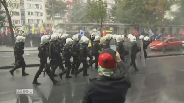 La police disperse une manifestation contre l'arrestation d'élus kurdes à Istanbul