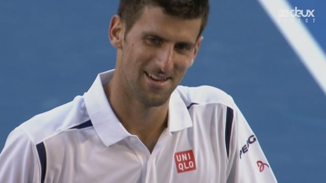8es de finale, Novak Djokovic (SER) - Gilles Simon (FRA) (6-3, 6-7, 6-4, 4-6, 6-3): le numéro un mondial s'en sort bien et remporte ce match en 5 sets