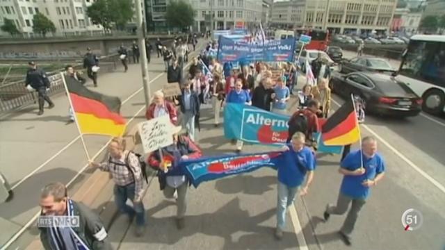 Allemagne: Angela Merkel se voit menacée par la percée des populistes de l’AFD